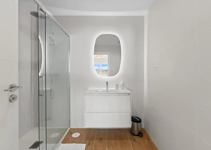 Sea View Brand New 3br Luxury Retreat Pool Gym Appartement Estepona