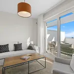 Apartment Sea View Brand New 3br Luxury Retreat Pool Gym