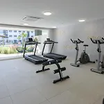Sea View Brand New 3br Luxury Retreat Pool Gym